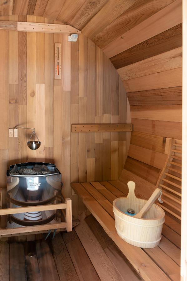 Zen-Bungalow No 2 Met Sauna En Hottub Rheezerveen Ngoại thất bức ảnh