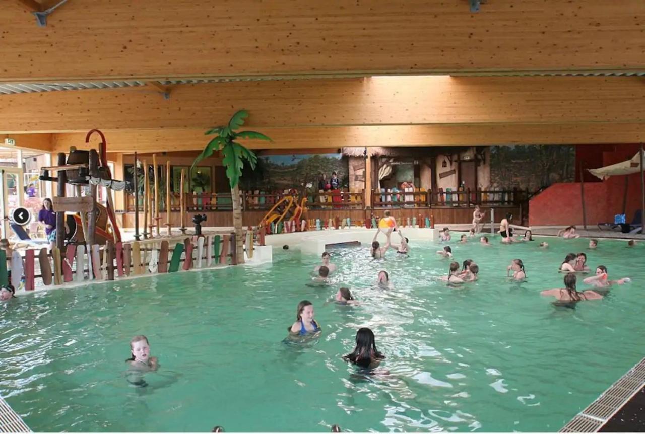 Zen-Bungalow No 2 Met Sauna En Hottub Rheezerveen Ngoại thất bức ảnh