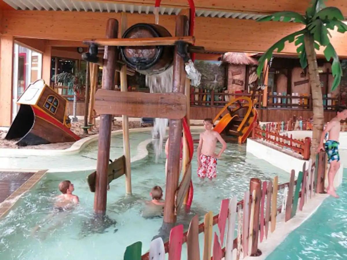 Zen-Bungalow No 2 Met Sauna En Hottub Rheezerveen Ngoại thất bức ảnh